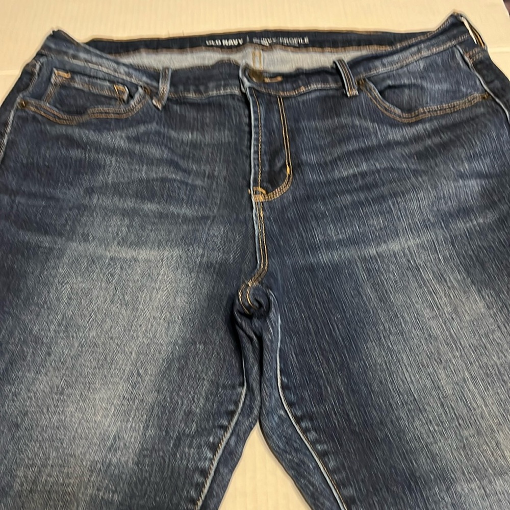 Old Navy jeans 14 regular curvy profile